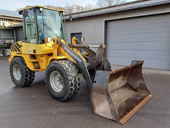 Volvo-L-30-B-6c693630